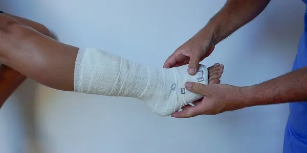 Stage 4 of Trauma Splint Application